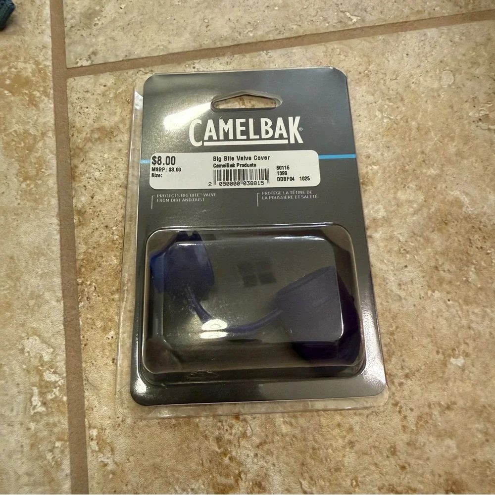 Set of NWT CamelBak Women's Rim Runner X20 Hydration Pack + Big Bite Valve Cover